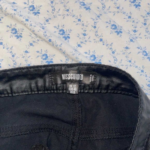 Missguided faux leather shorts - Picture 3 of 3